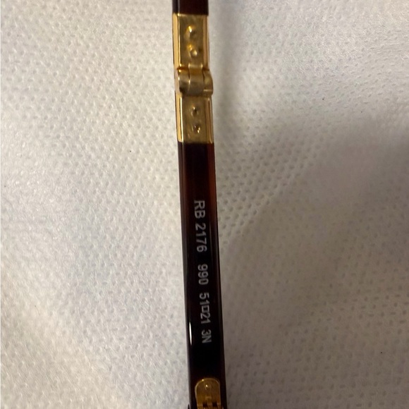 Ray-Ban 2176 Brown and Gold Sunglases Unisex - Picture 4 of 6